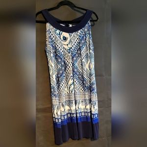 Beautiful sleeveless knee length dress